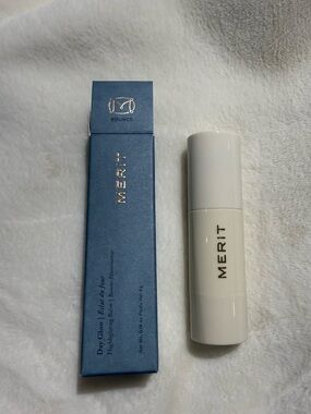 Merit Day Glow Highlighting Balm - Cream